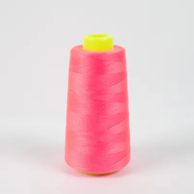 Hochwertiges Overlock Garn neon-rosa